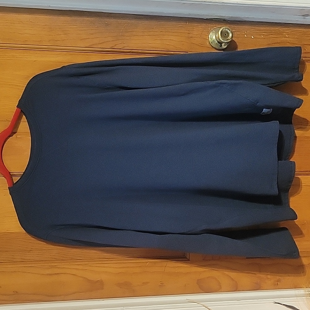 Nice mens Rugged Elements shirt size XXL.Color dark blue.